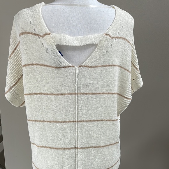 Apt 9 Short-sleeve Top, Size M - Picture 6 of 7